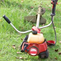 Benzinmotoros fûkasza